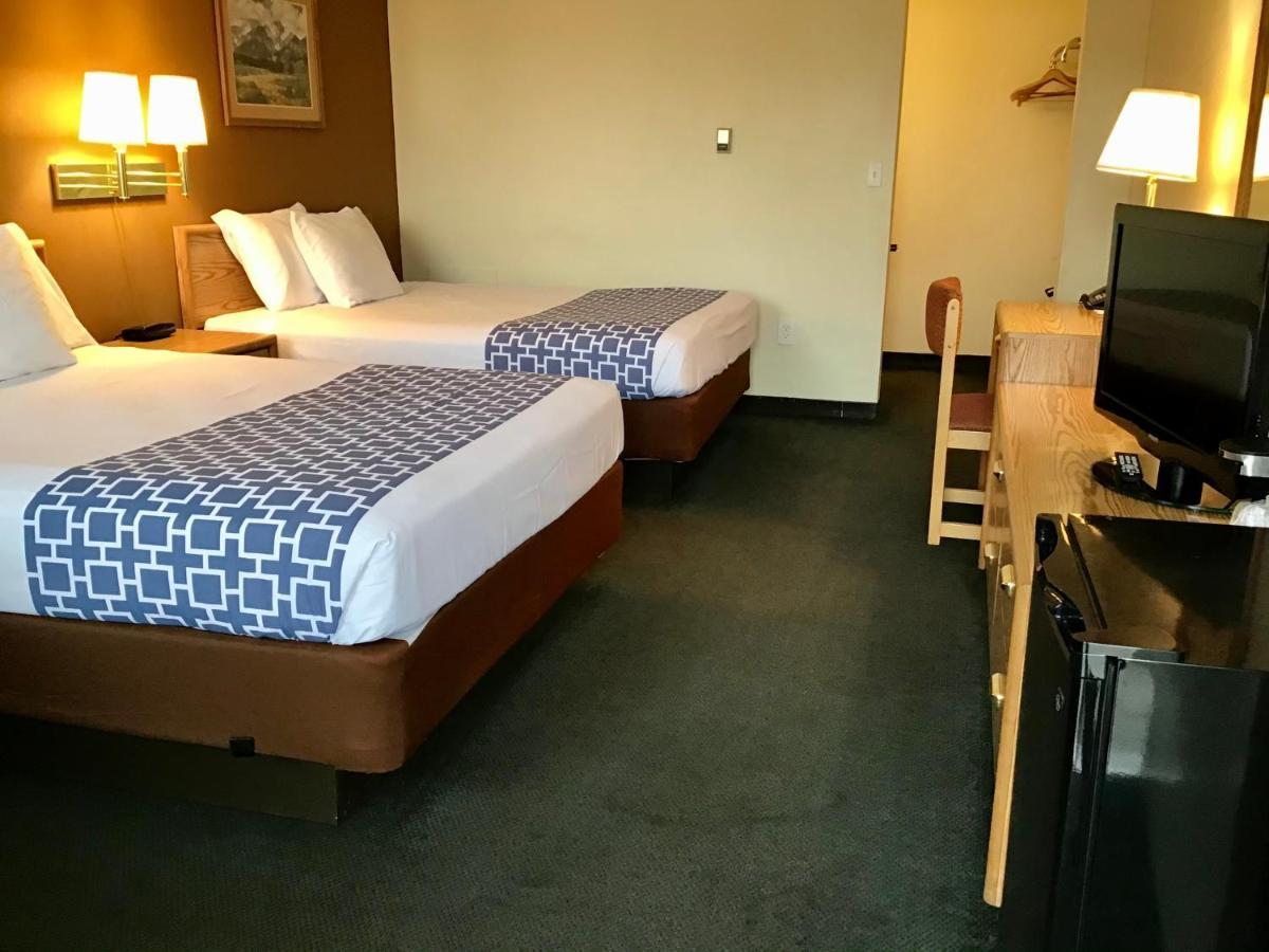 Travelodge By Wyndham Powell Exterior photo